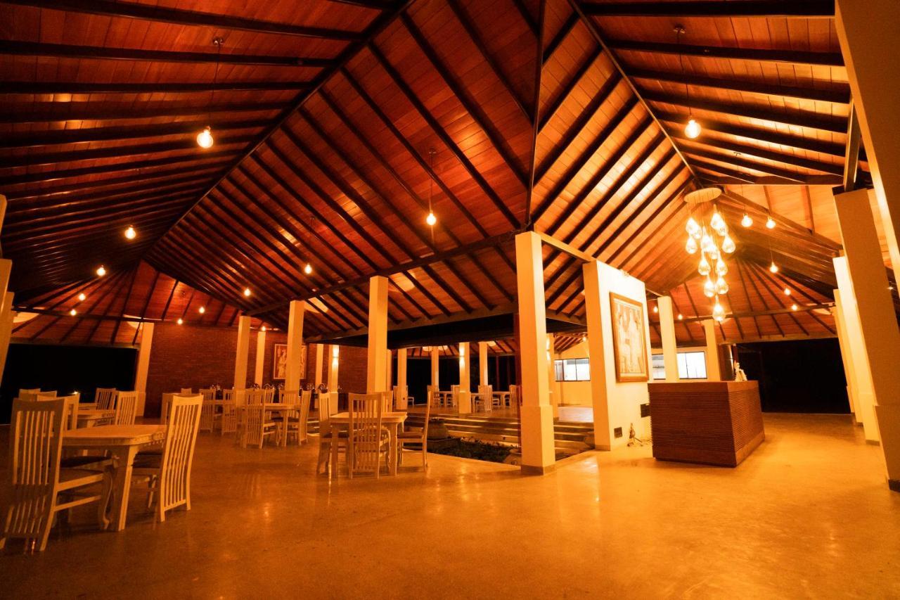 Miracle Resorts & Villas Polonnaruwa Exterior foto
